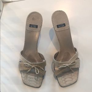 Stuart Weitzman kitten heels